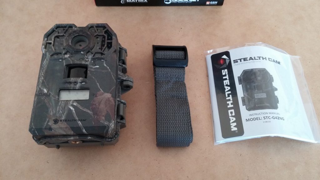 Stealth Cam 2022 G42NG 32MP No Glow Trail Camera Kryptek Bundle - Foto 5